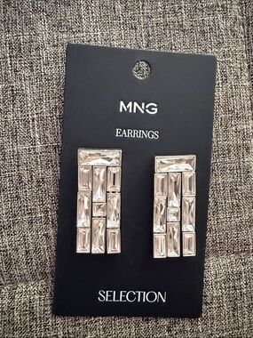 MNG Mango Selection Crystal Drop Statement Earrings - Clear NWT